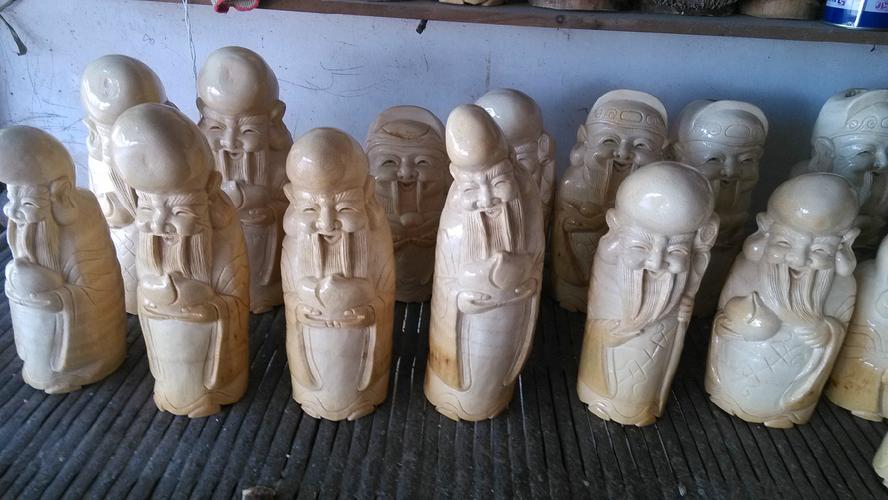 制品,源于对竹根雕艺术文化的传承使命,专注于竹根雕生产加工