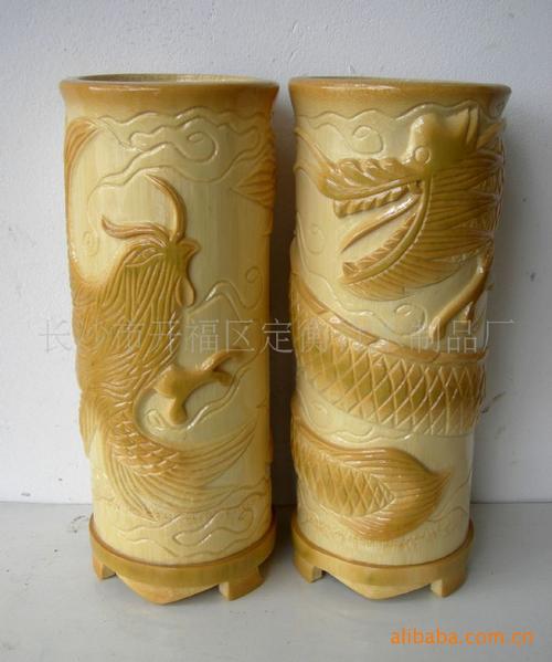 工艺品,礼品 工艺品 竹制品 加工定制: 是 品牌: 无 类别: 雕塑 摆挂